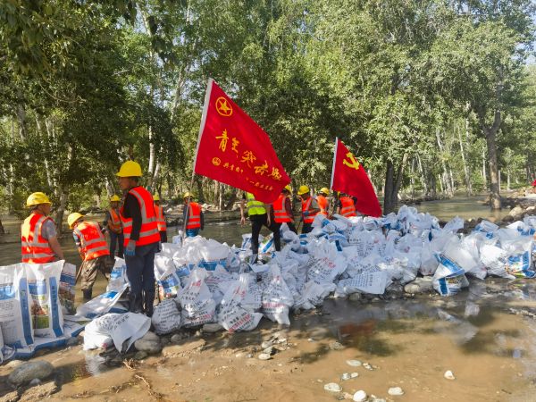 15、参与防洪抢险